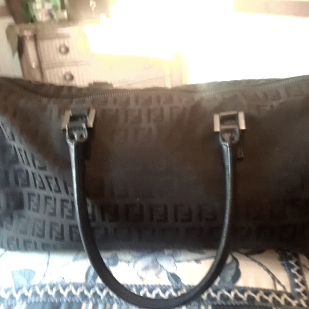 FENDI BAG AUTHENTIC